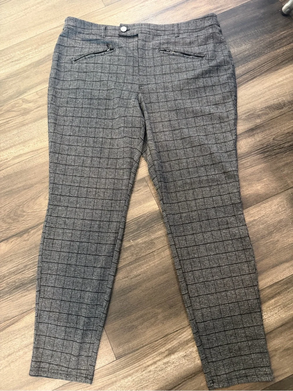 ✨ Simply Vera Vera Wang Skinny Pants Size: XXL
